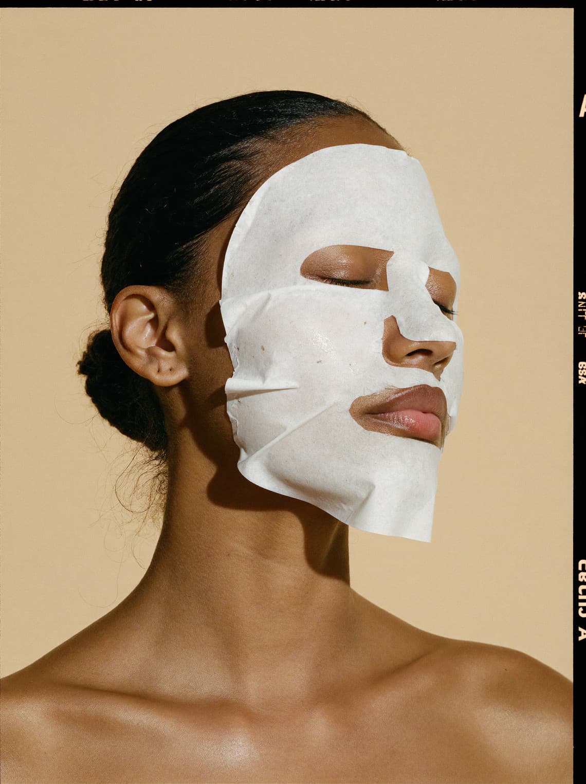 Cómo se usa Mascarilla N.M.F — antes del maquillaje